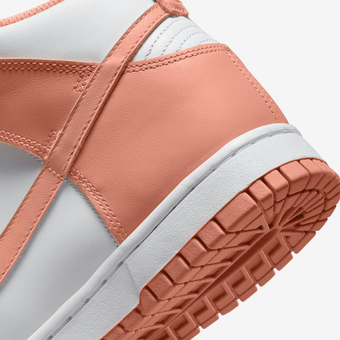 Nike Dunk High "Salmon"