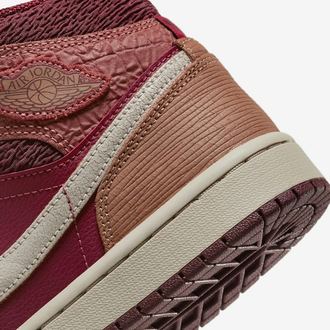Air Jordan 1 Mid "Africa"