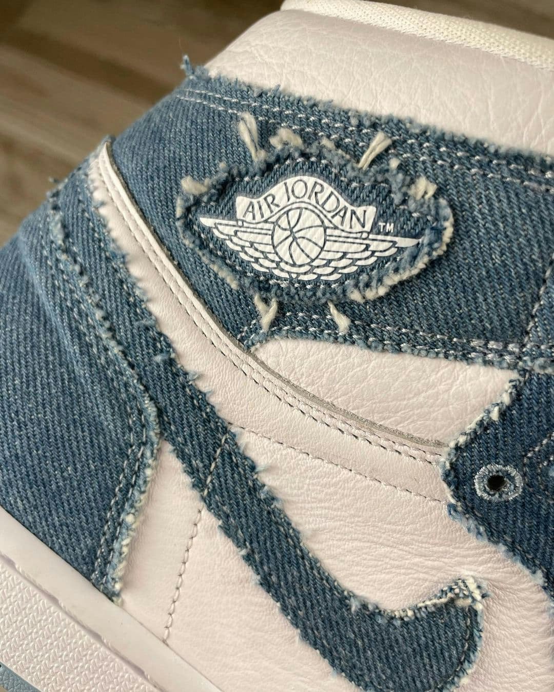 Air Jordan 1 High OG "Denim"