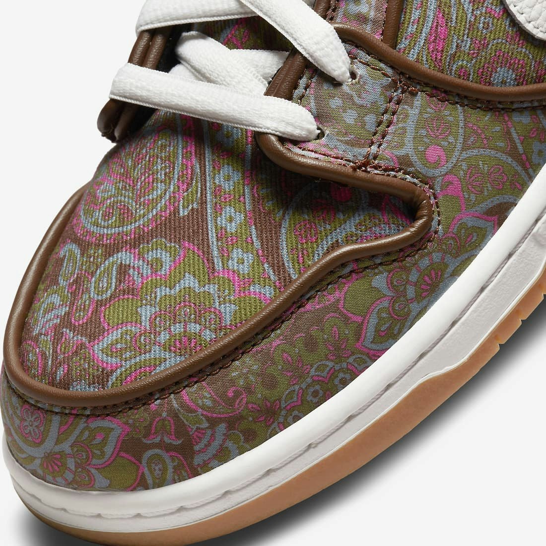 Nike SB Dunk Low "Paisley"