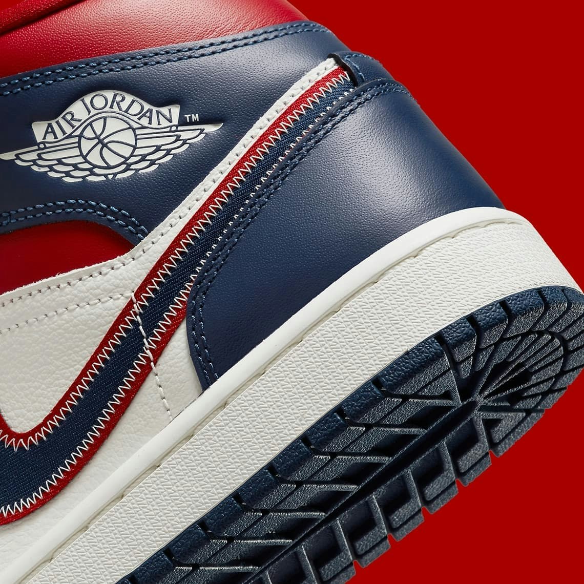 Air Jordan 1 Mid "USA"