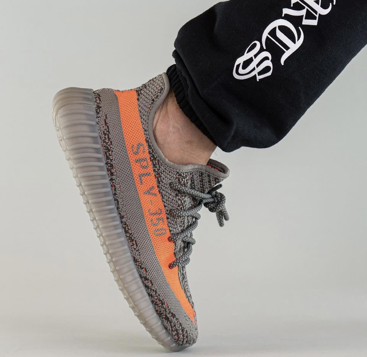 adidas YEEZY 350 V2 Beluga Reflective kaufen HEAT MVMNT