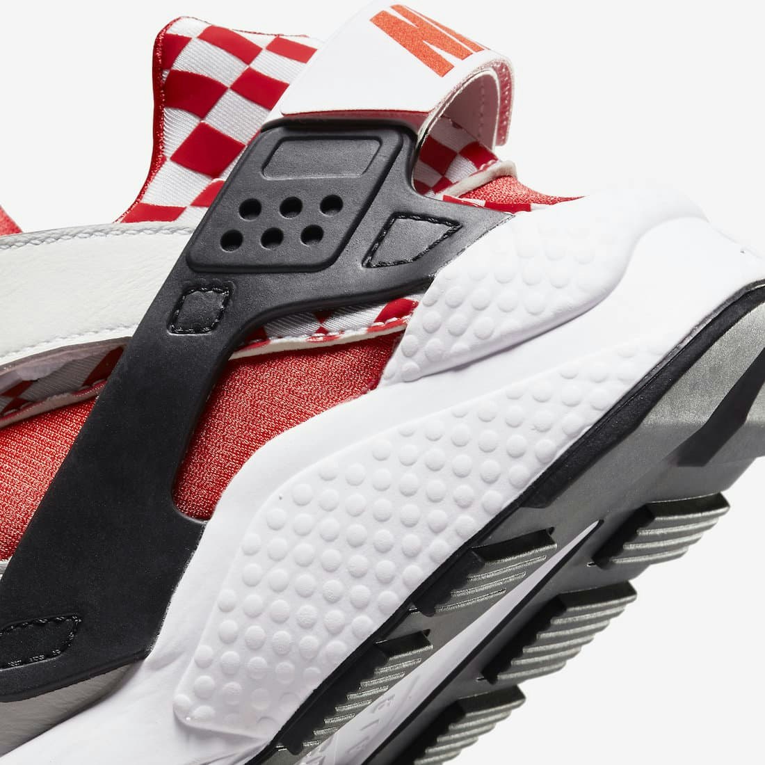 FC Liverpool x Nike Air Huarache “Rush Red”
