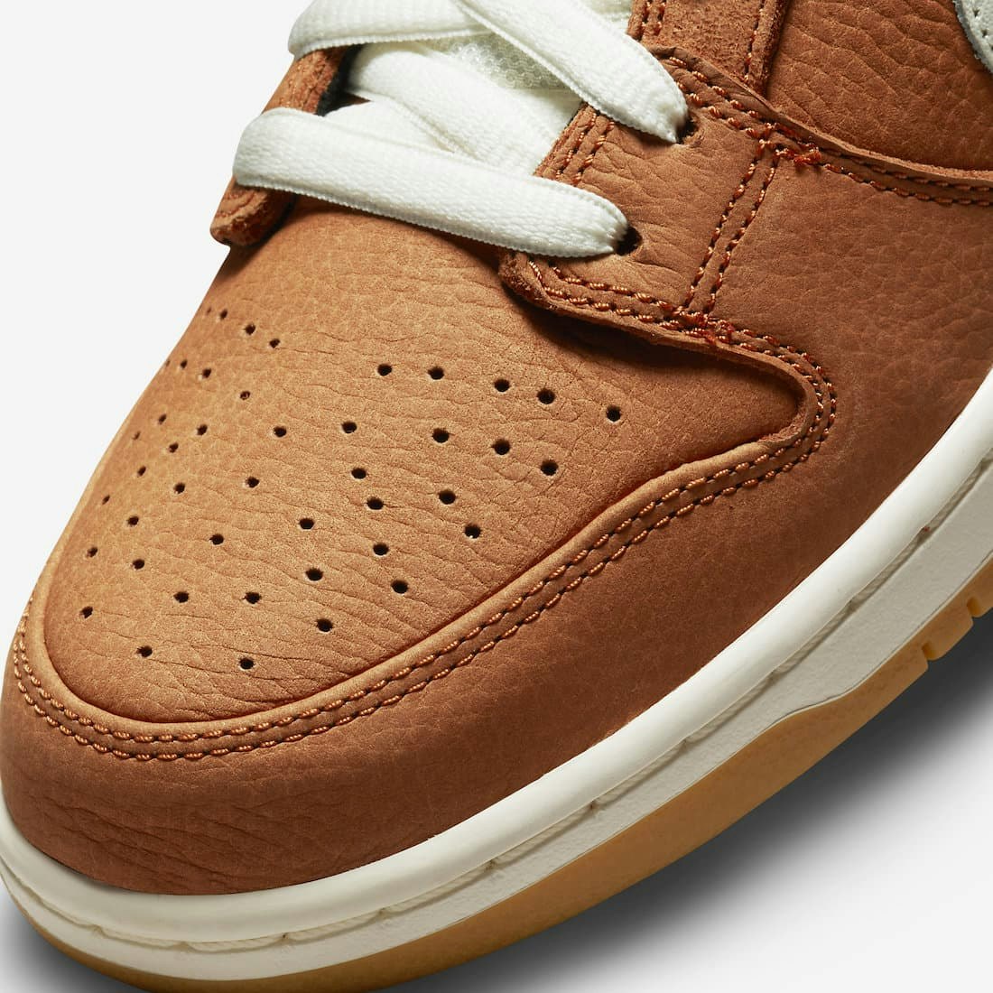 Nike SB Dunk Low "Dark Russet"