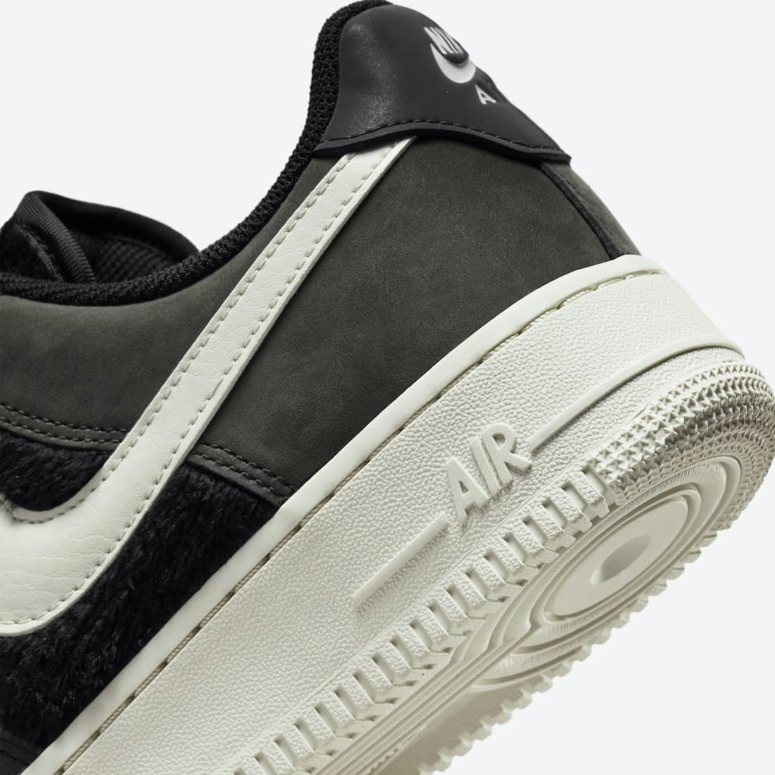 Nike Air Force 1 Low "Dark Green"