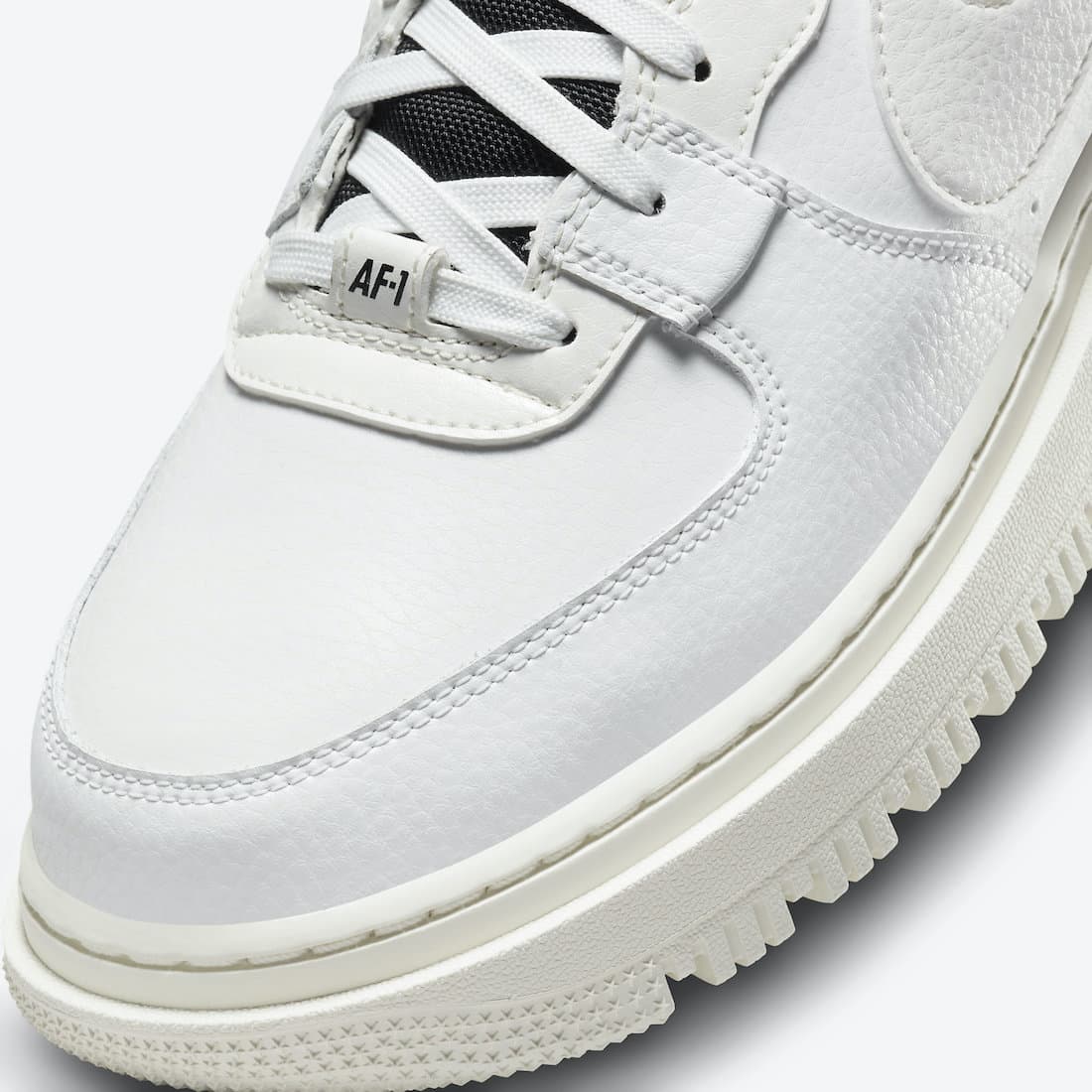 Utility nike shoes hotsell