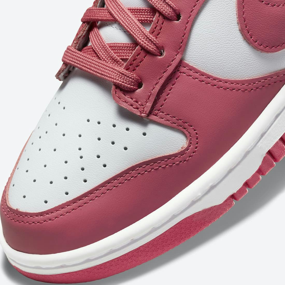 Nike Dunk Low "Archeo Pink"