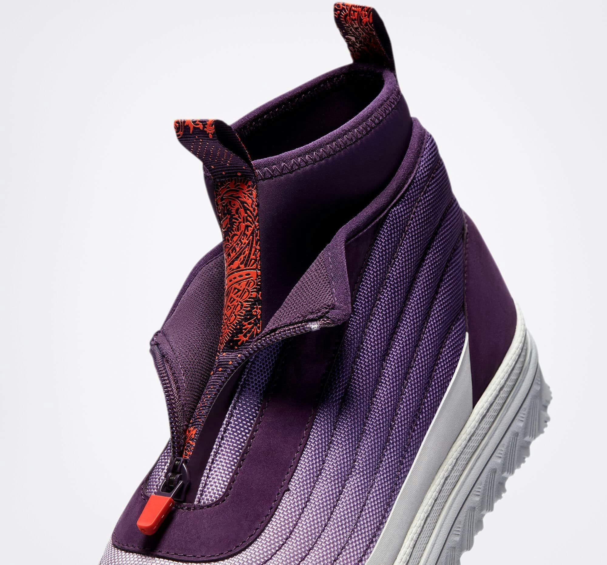 paria /FARZANEH x Converse Pro Leather X2 Tech "Blackberry Cordial"