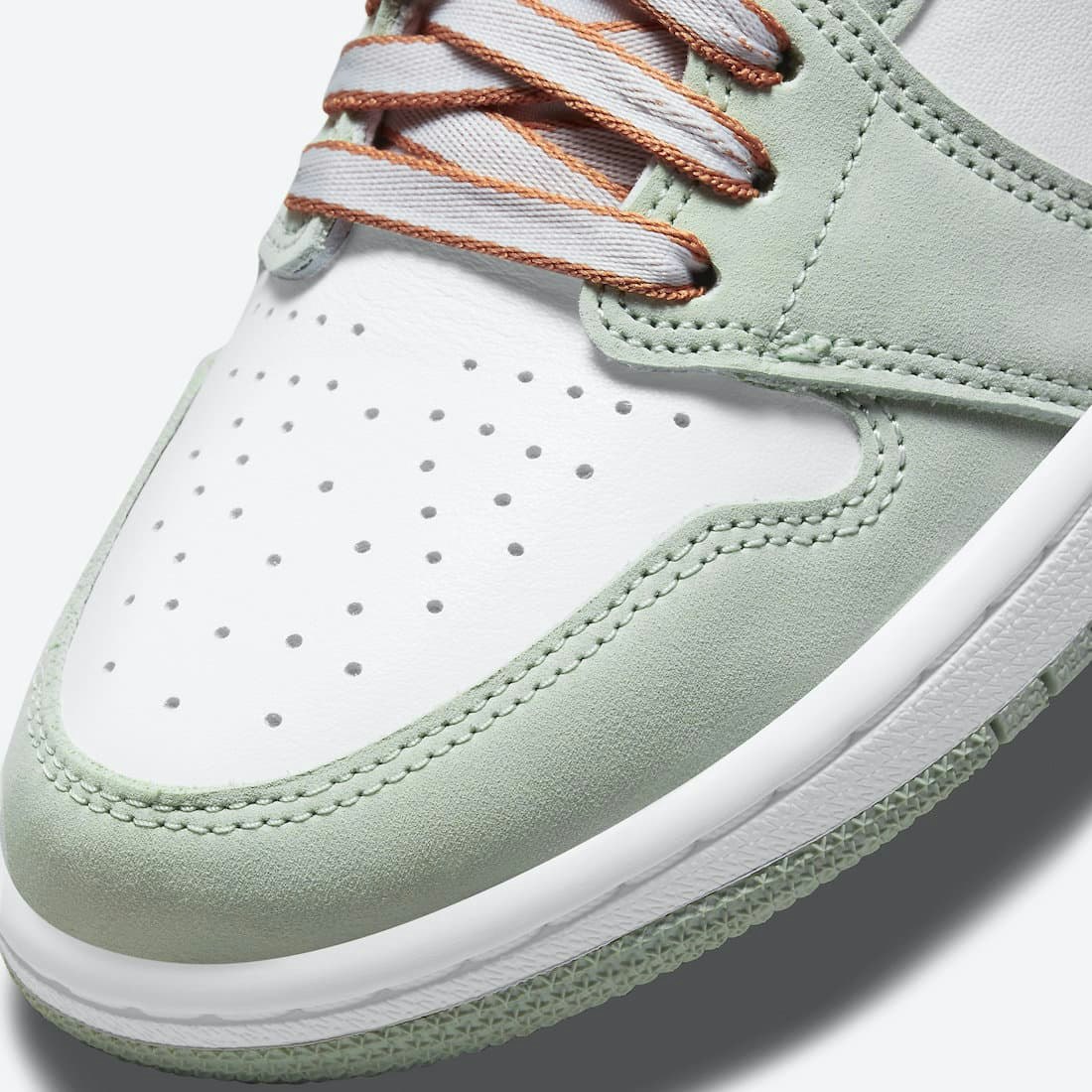 Air Jordan 1 High OG Wmns “Seafoam”