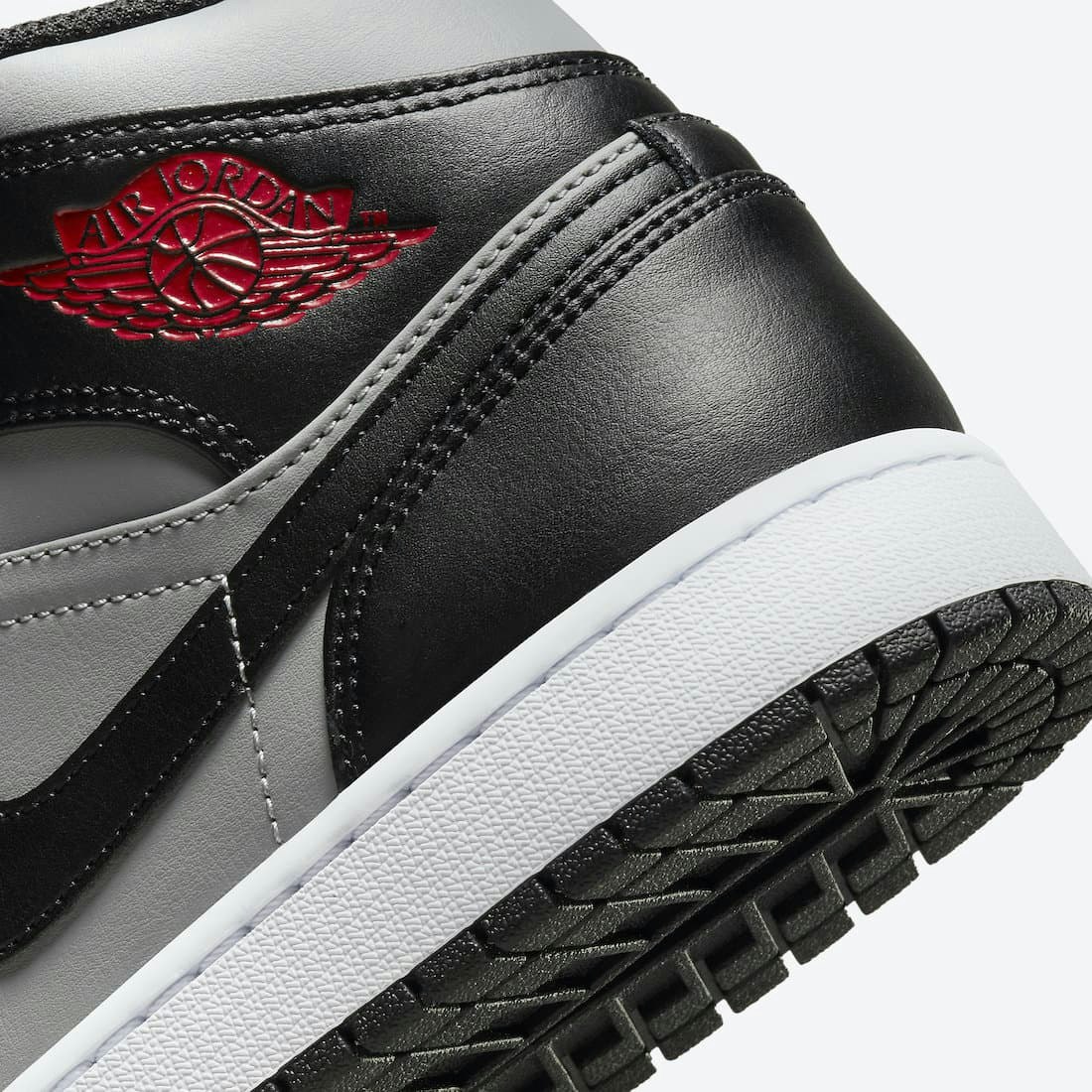 Air Jordan 1 Mid "Shadow"