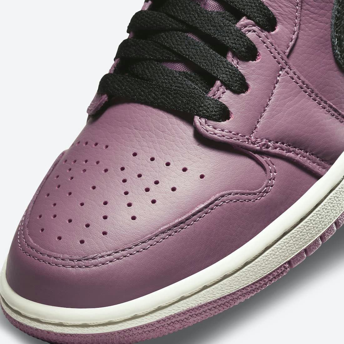 Air Jordan 1 Low "Mulberry"