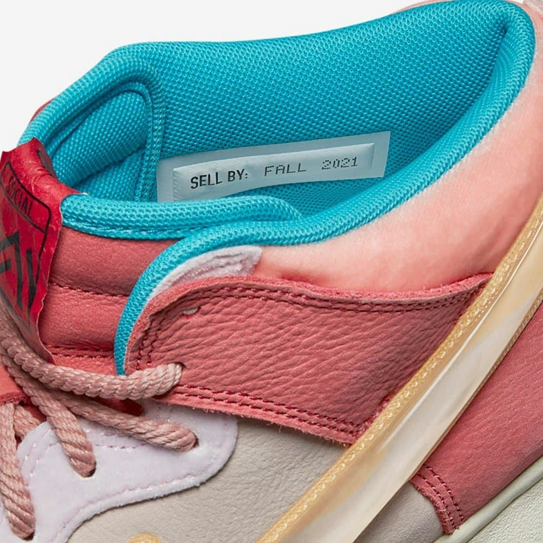 Social Status x Nike Dunk Mid "Soft Pink"