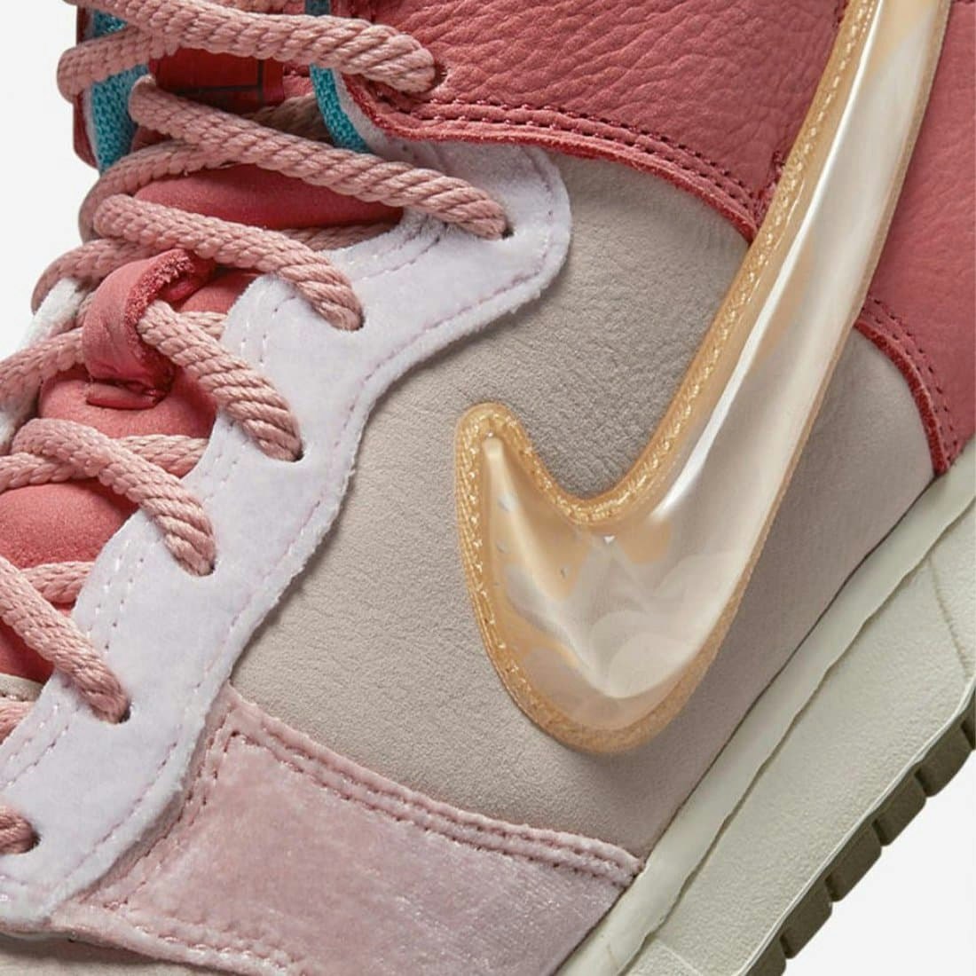 Social Status x Nike Dunk Mid "Soft Pink"