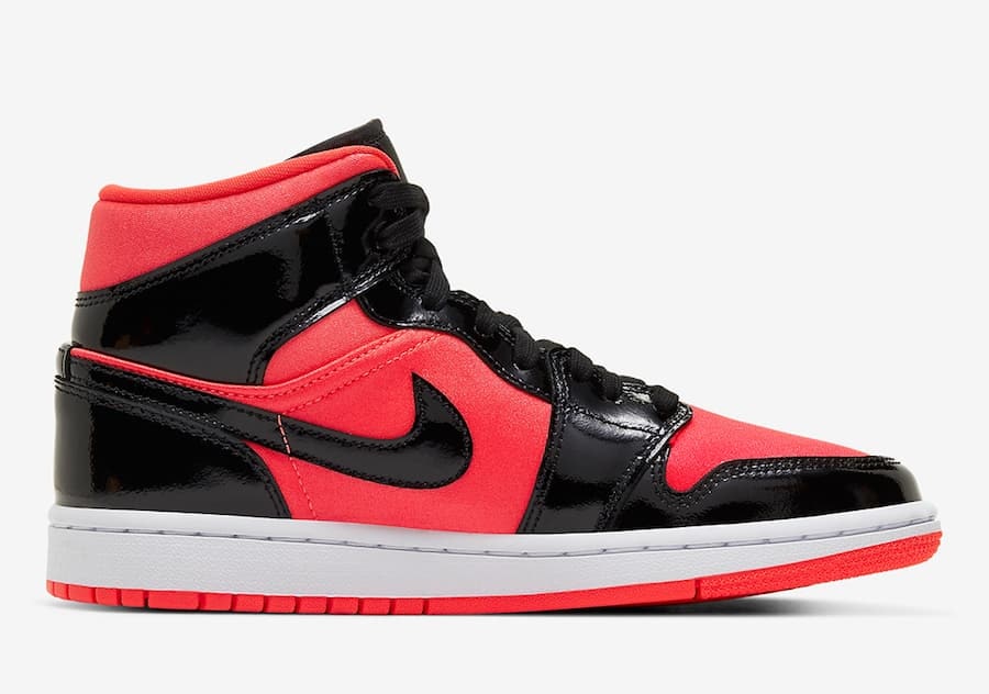 Air Jordan 1 Mid Wmns "Hot Punch"