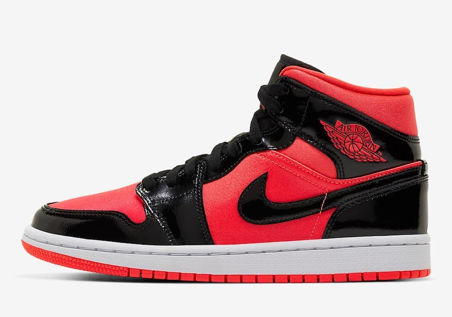 Air Jordan 1 Mid Wmns "Hot Punch"