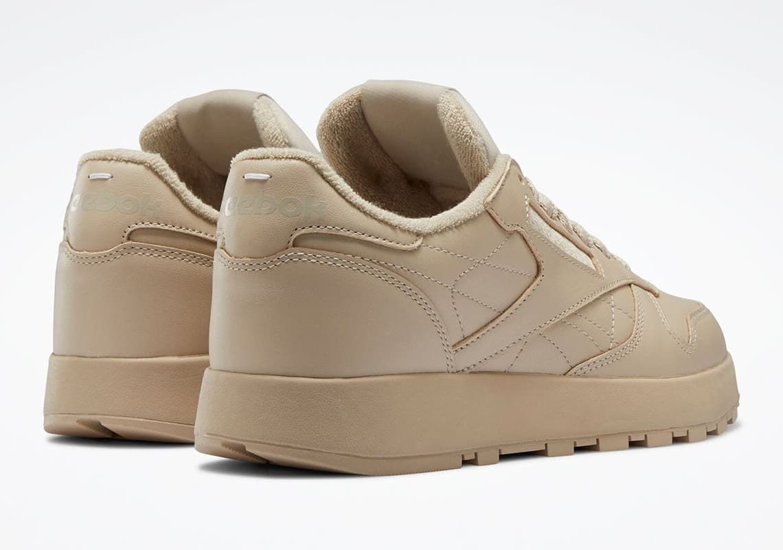 Maison Margiela x Reebok Classic Leather Tabi "Tan"