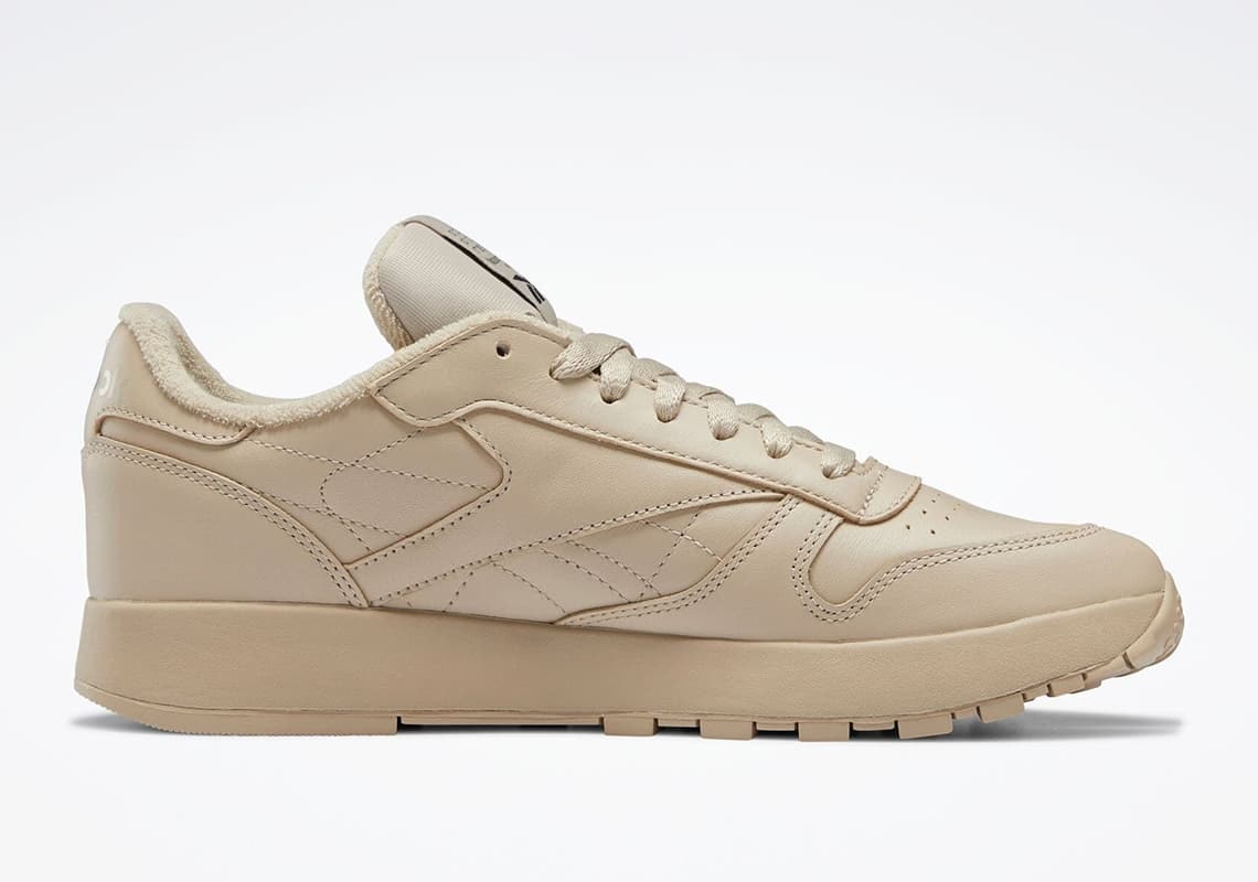 Maison Margiela x Reebok Classic Leather Tabi "Tan"
