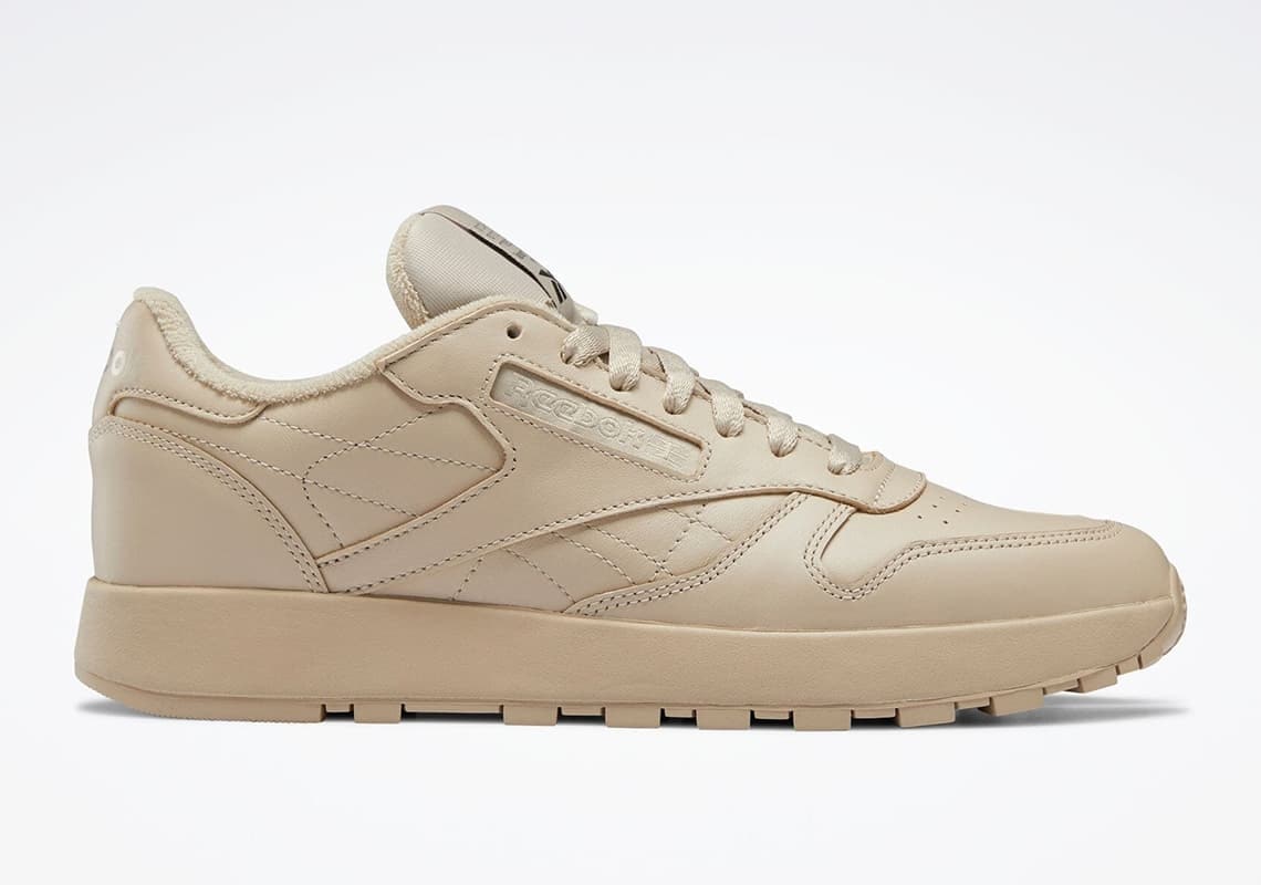 Maison Margiela x Reebok Classic Leather Tabi "Tan"