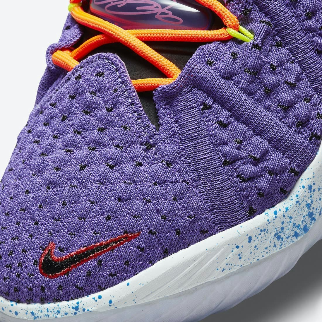 Nike LeBron 18 “Psychic Purple”