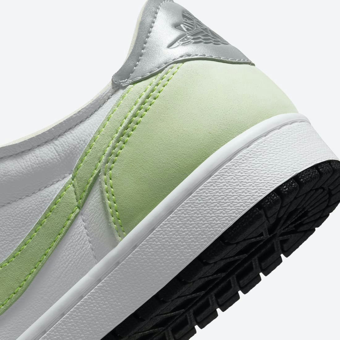 Air Jordan 1 Low OG “Ghost Green”