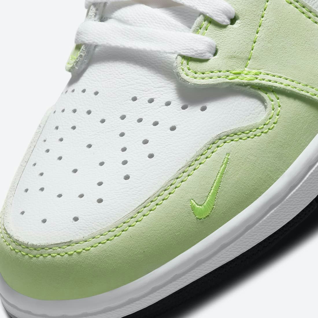 Air Jordan 1 Low OG “Ghost Green”