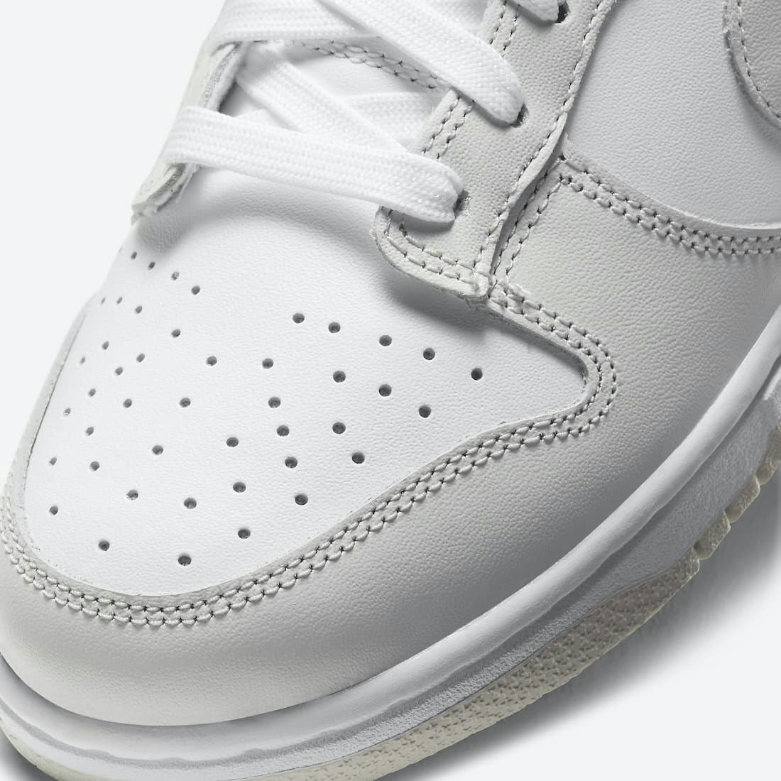 Nike Dunk Low "Photon Dust"