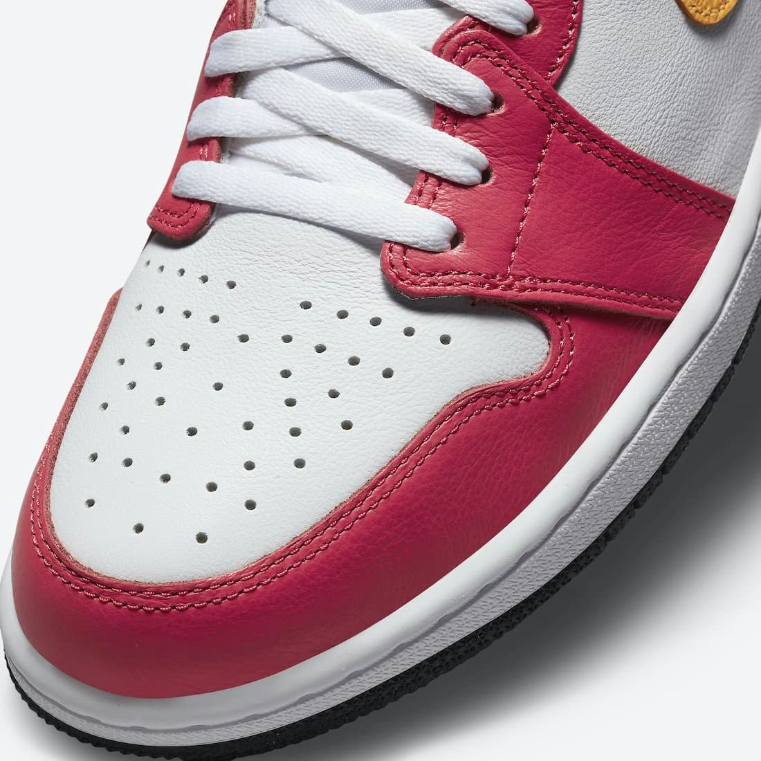 Air Jordan 1 High OG “Light Fusion Red”