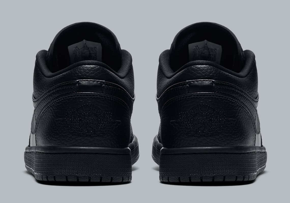 Air Jordan 1 Low "Triple Black"