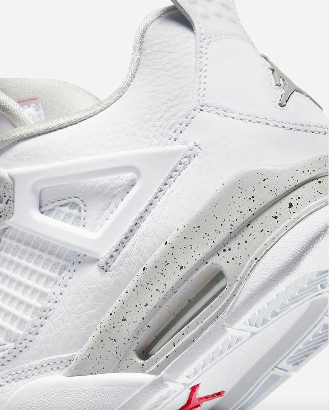 Air Jordan 4 “White Oreo”