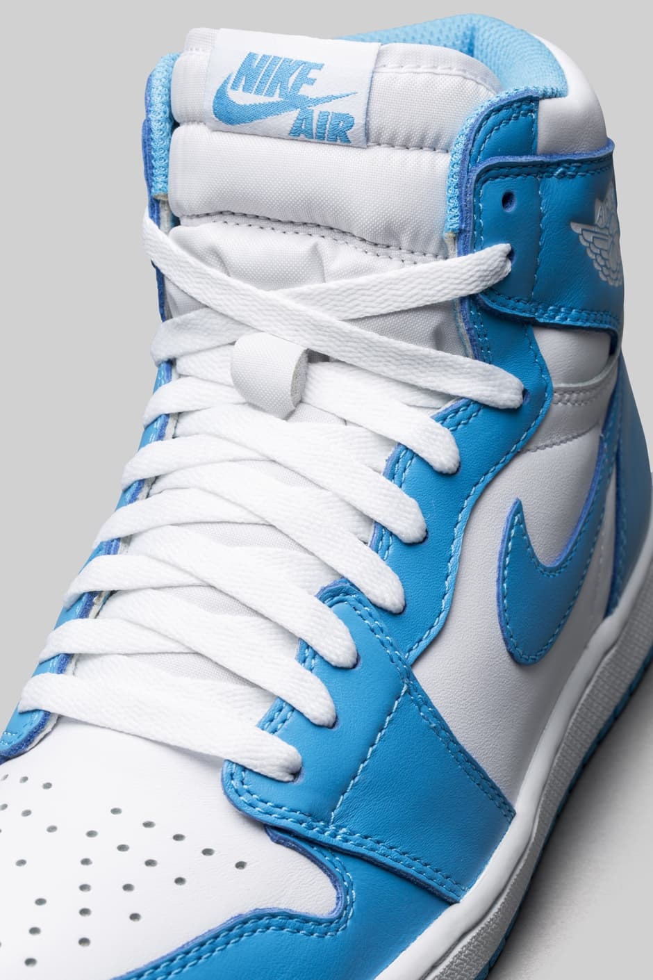 Air Jordan 1 Retro High OG “UNC”