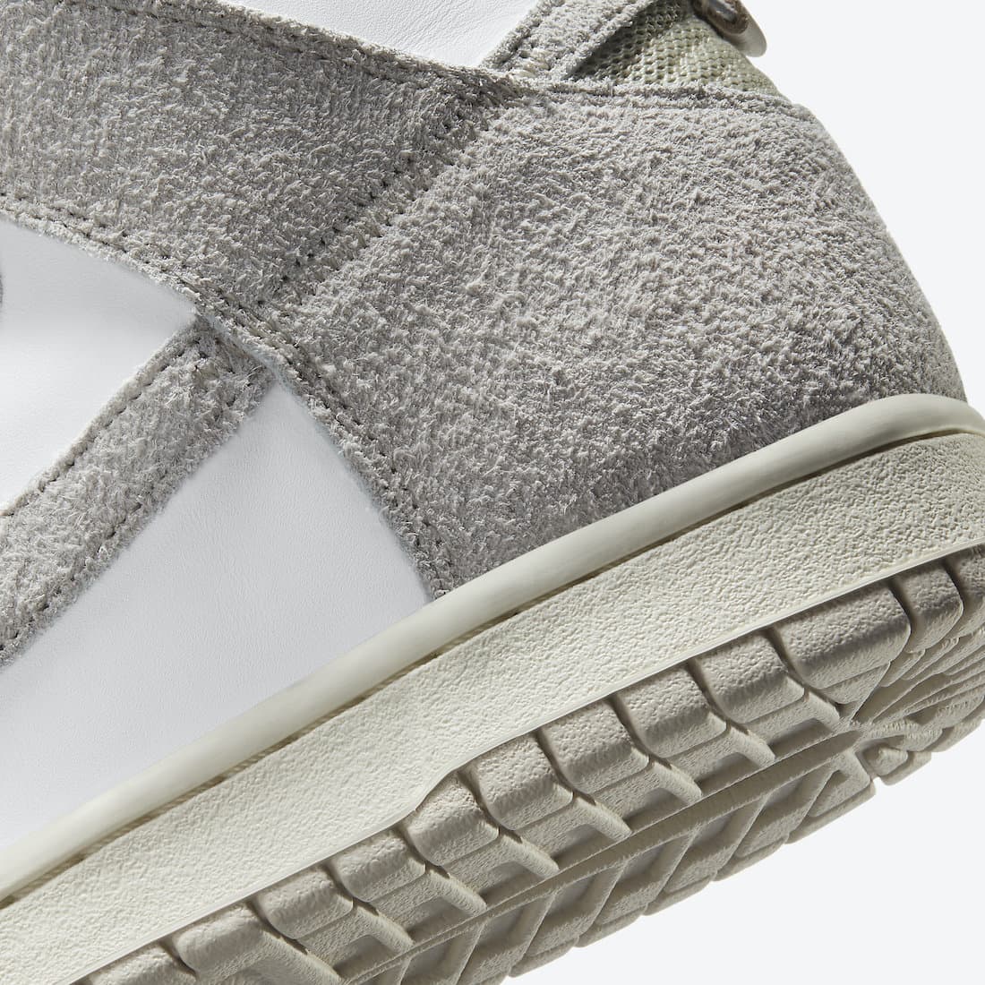 dunk high notre light orewood