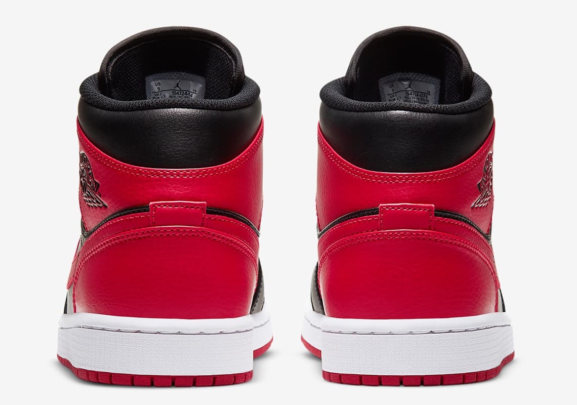 Air Jordan 1 Mid "Banned"