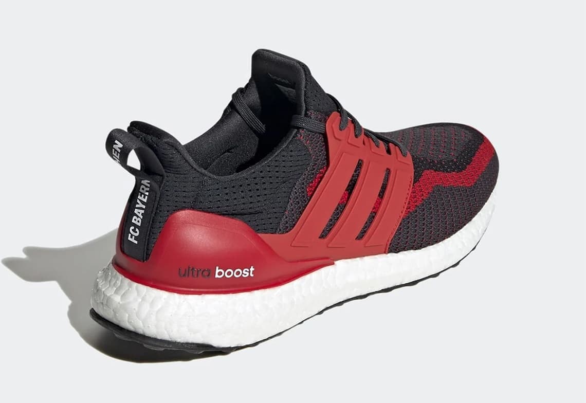 adidas Ultra Boost DNA “Bayern Munich”