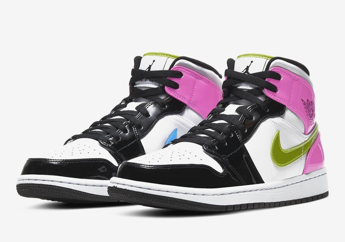 Air Jordan 1 Mid Wmns "Cyber Pink"