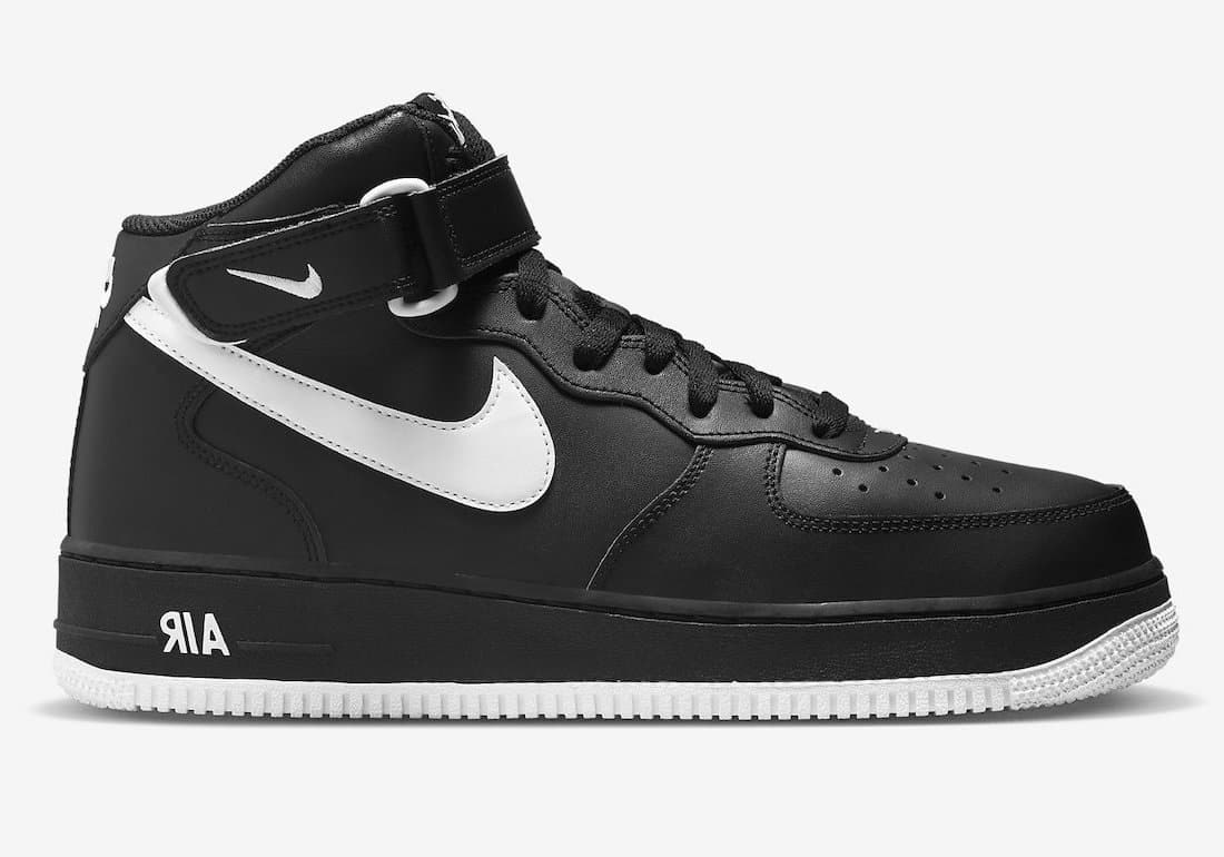 Nike Air Force 1 Mid "Black/White"
