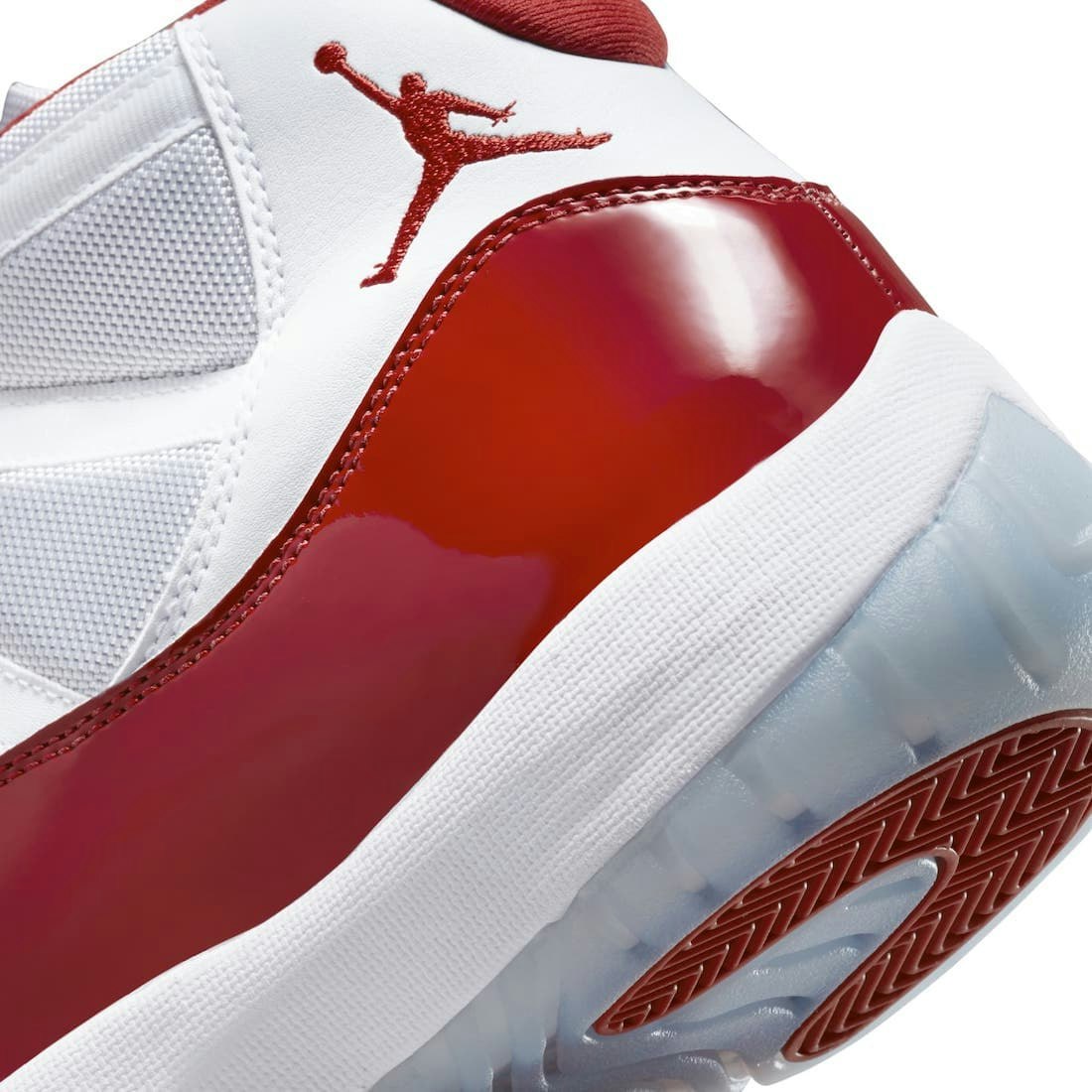 Air Jordan 11 Retro "Cherry"