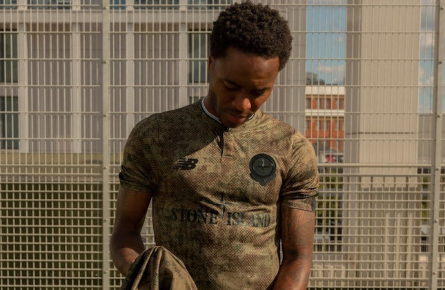 Stone Island x New Balance - Boxed Kit Set Stone Island x New Balance - Boxed Kit Set