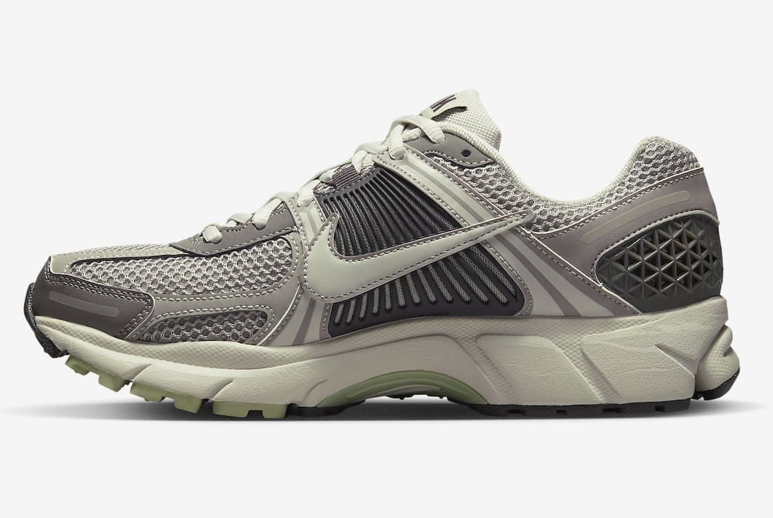 Nike Zoom Vomero 5 "Cobblestone"