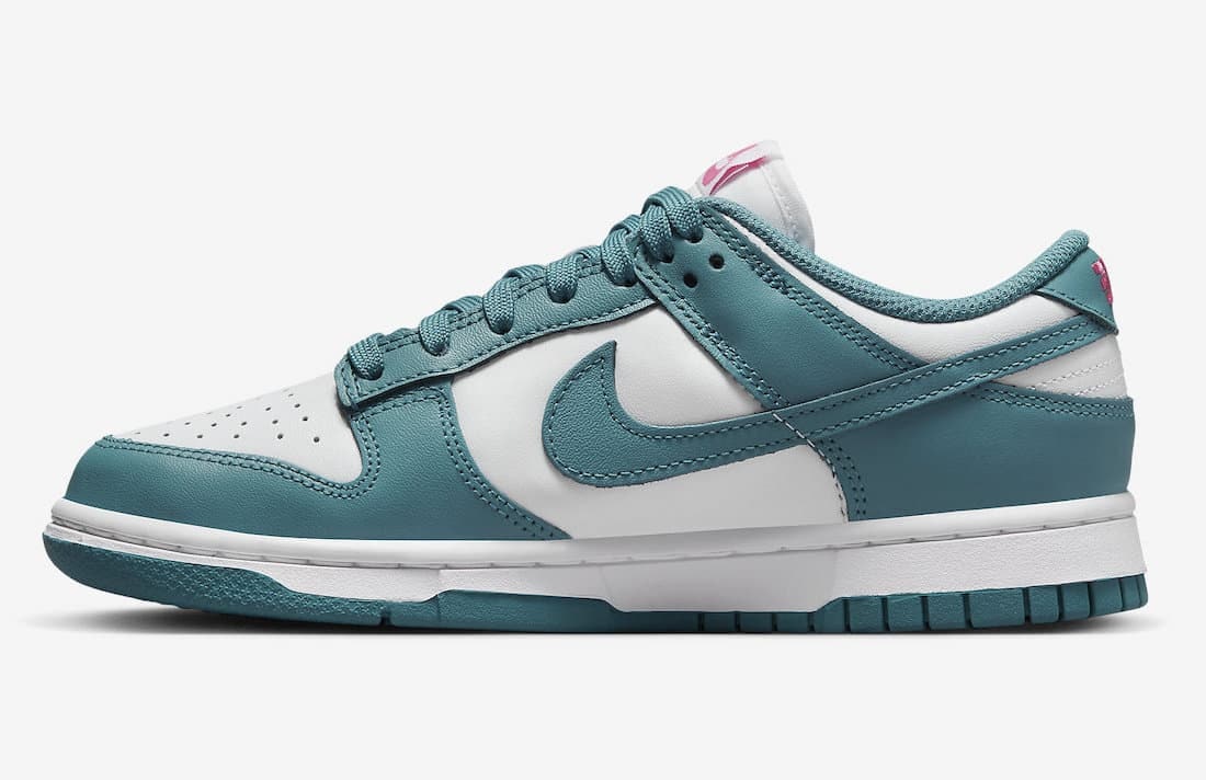 Nike Dunk Low "Teal Blue"