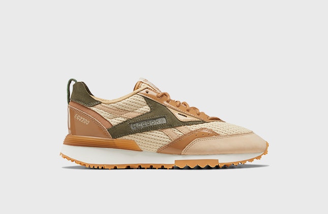 Engineered Garments x Reebok LX 2200 "Soft Camel" Engineered Garments x Reebok LX 2200 "Soft Camel"