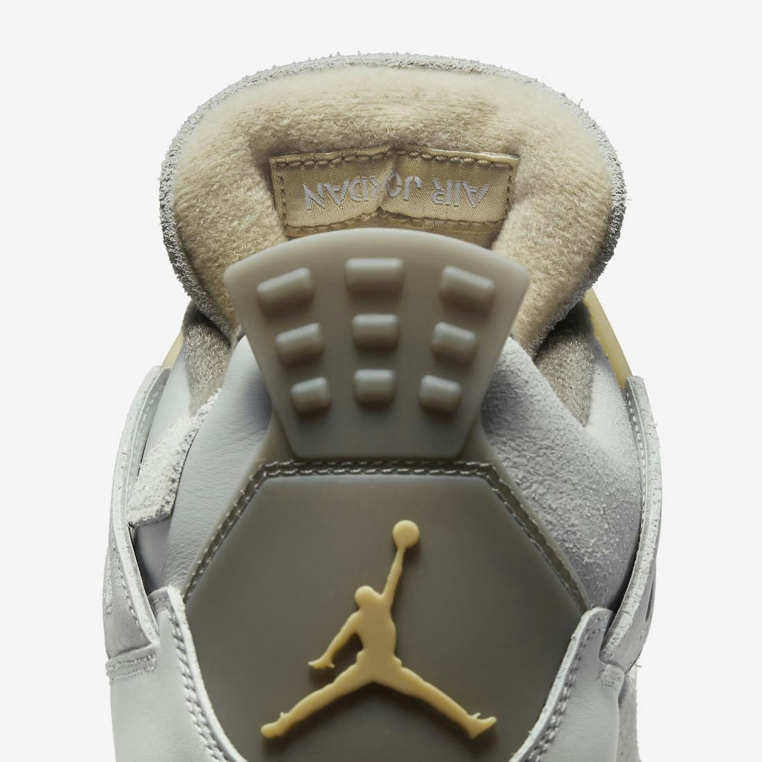 Air Jordan 4 SE Craft "Photon Dust"