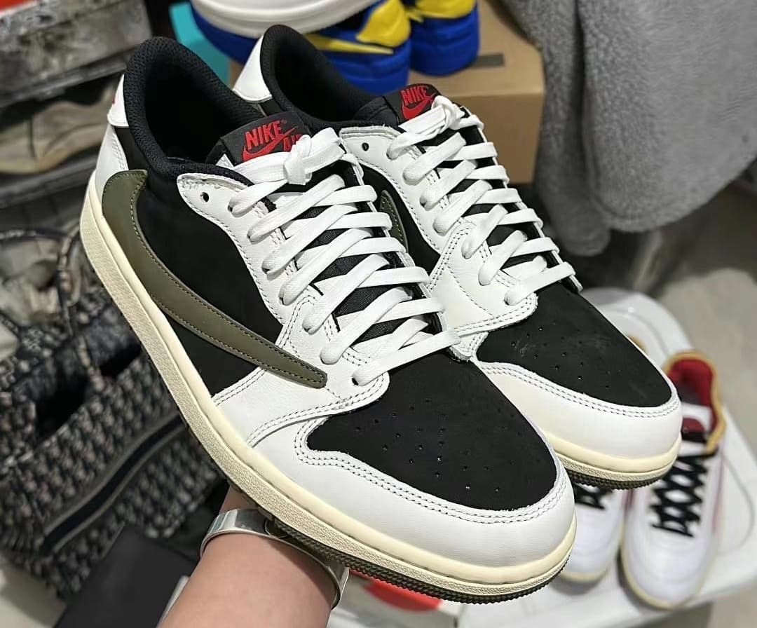 Travis Scott x Air Jordan 1 Low OG "Olive"