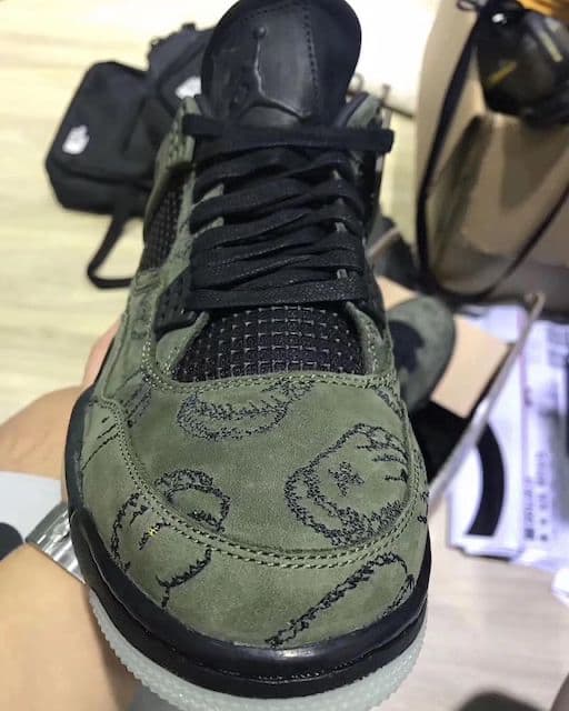 Kaws jordan 4 green outlet