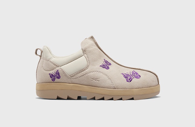 Needles x Reebok Beatnik Moc "Sand Beige" Needles x Reebok Beatnik Moc "Sand Beige"