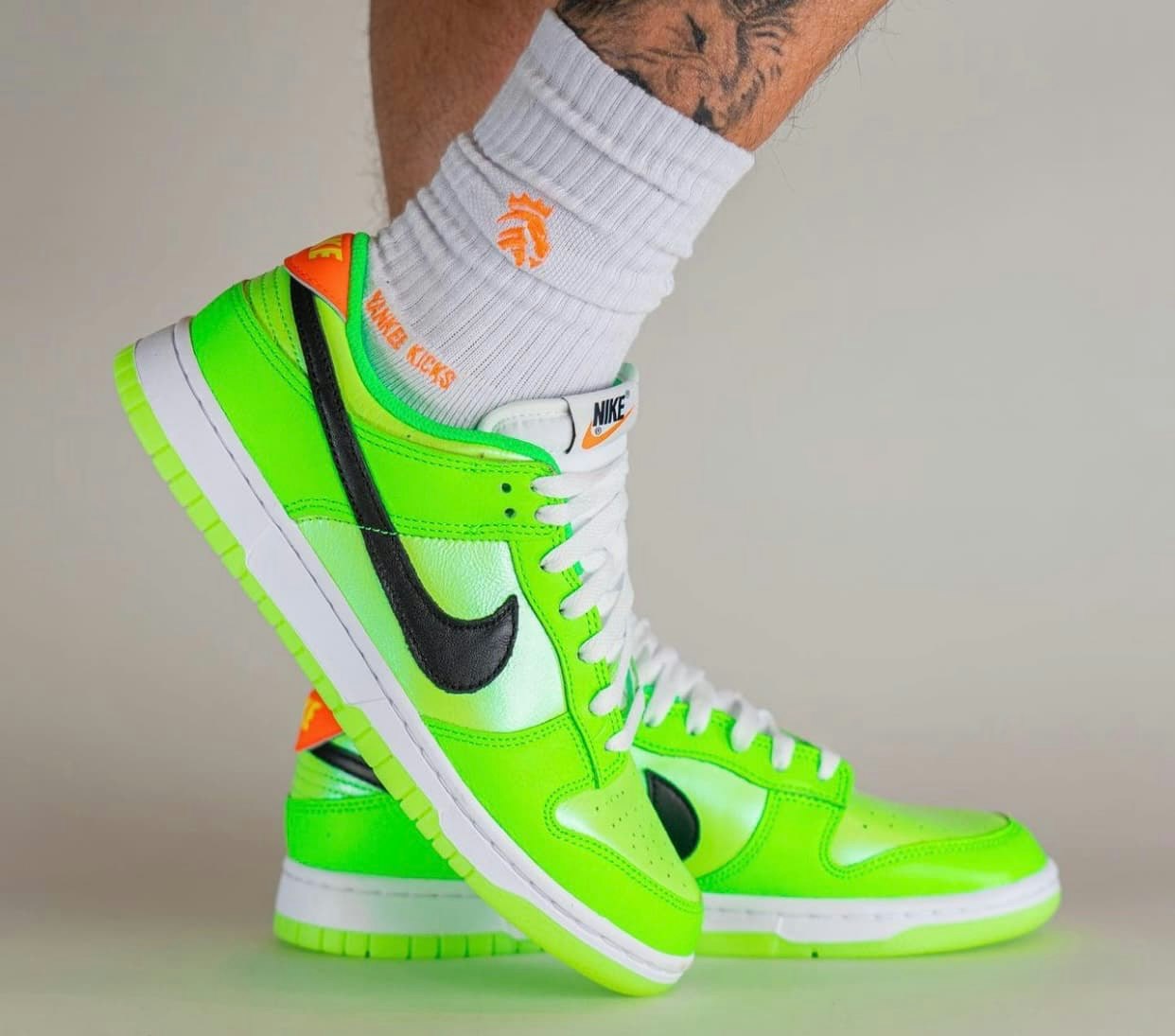 Nike Dunk Low "Glow in the dark"