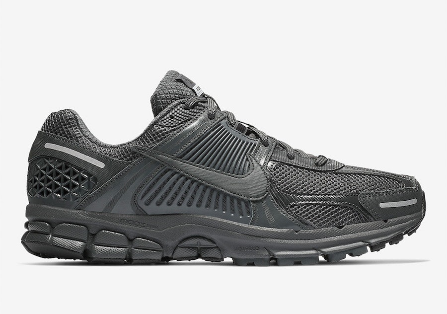 Nike Zoom Vomero 5 "Anthracite"