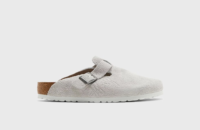 Stüssy x Birkenstock Boston Clog "Dusty Bone"