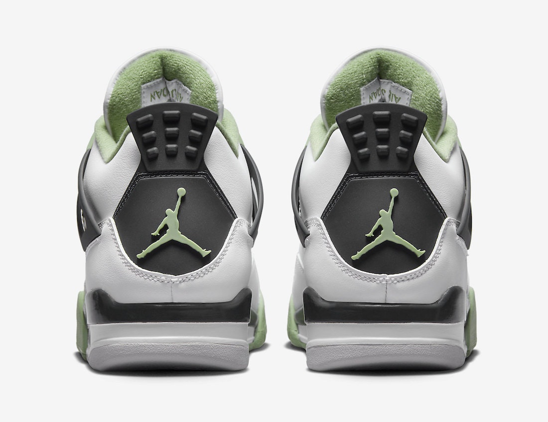 Air Jordan 4 Retro "Oil Green" (Seafoam)