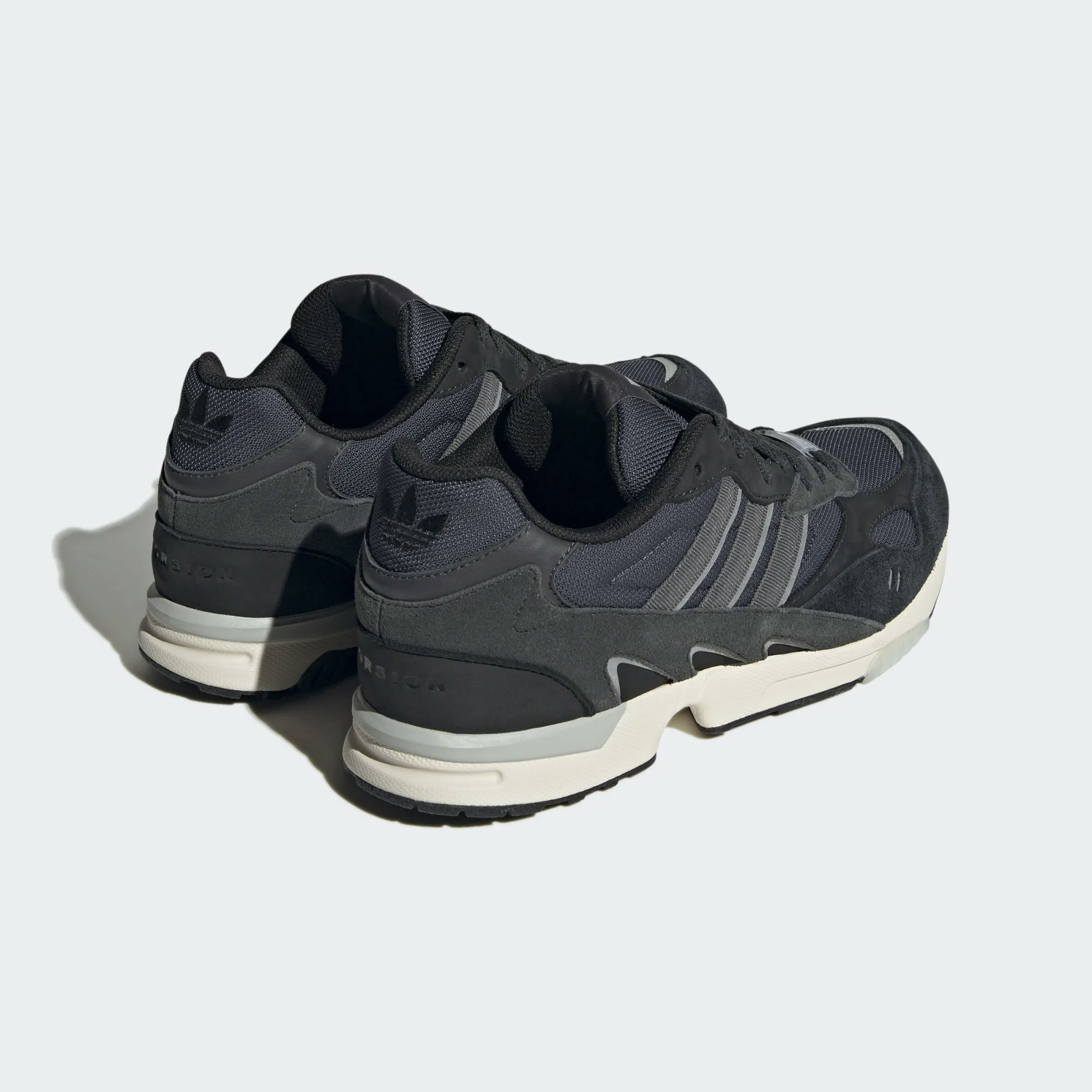 adidas Torsion Super "Carbon"