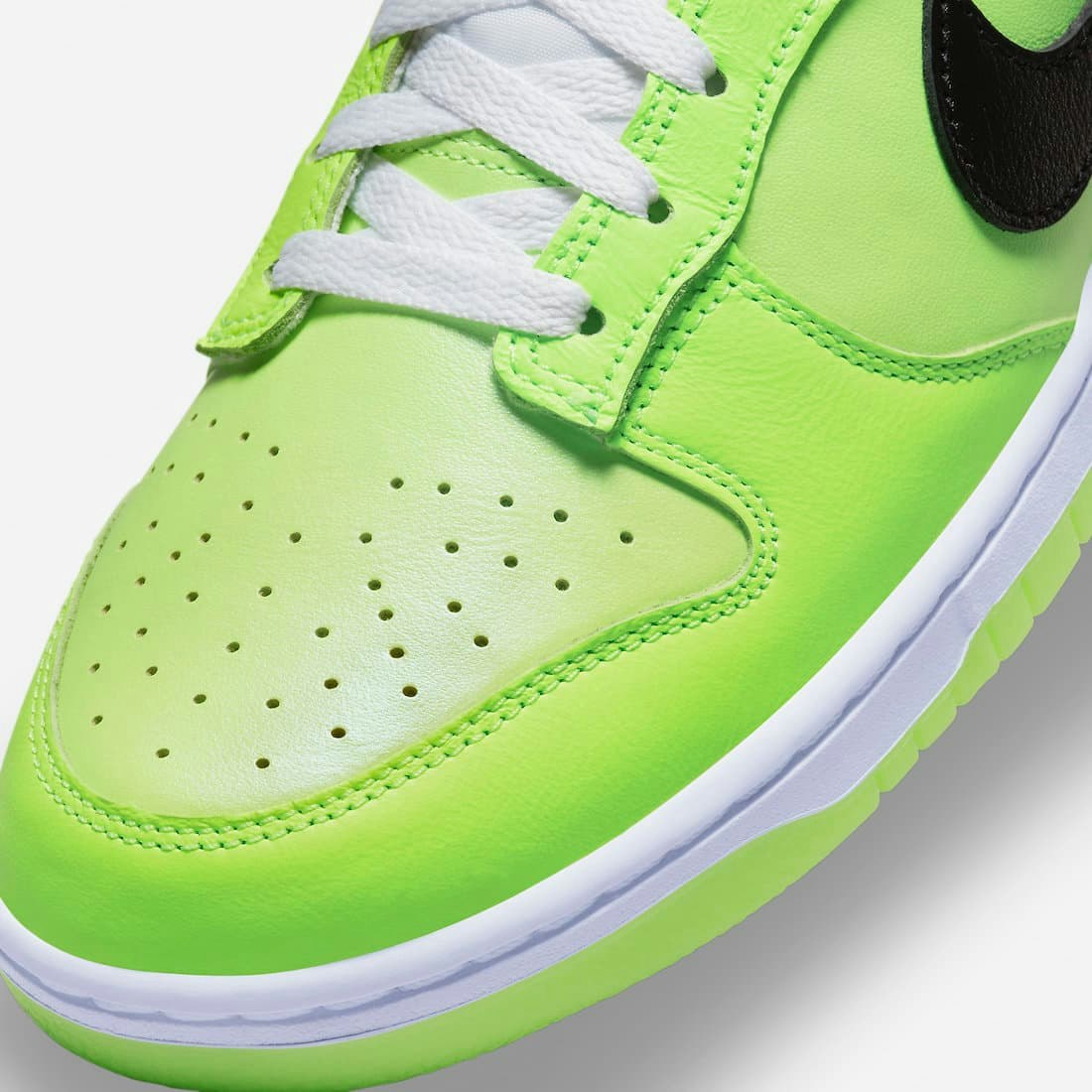 Nike Dunk Low "Glow in the dark"